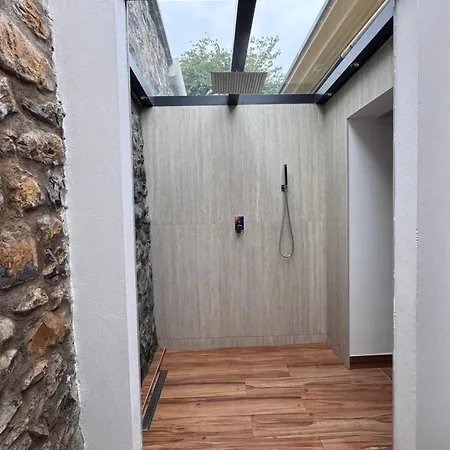 Gasthuis Casa Flores - Privater Terrasse Mit Whirlpool